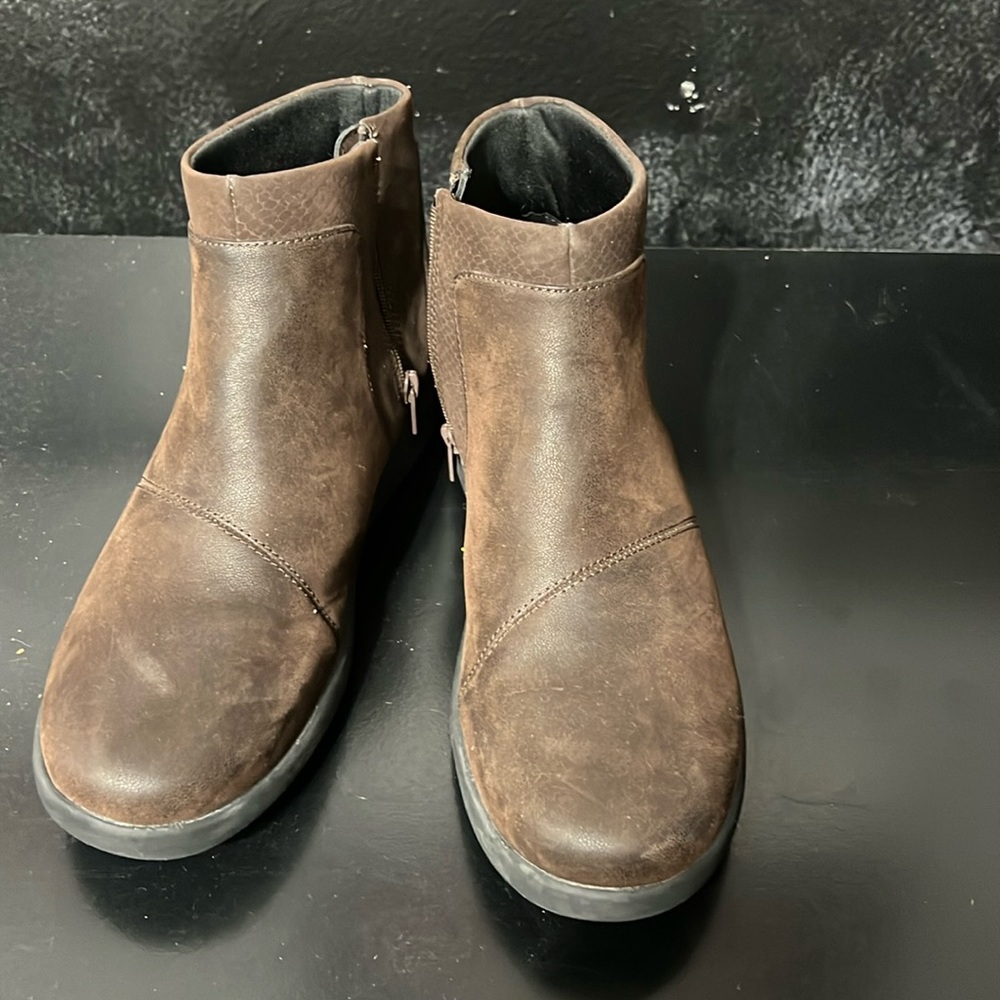 Cloudsteppers by Clarks size 11 boots
